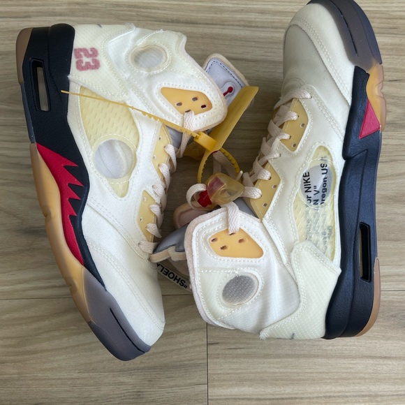 Jordan 5 “Off-White” - Picture 5 of 13